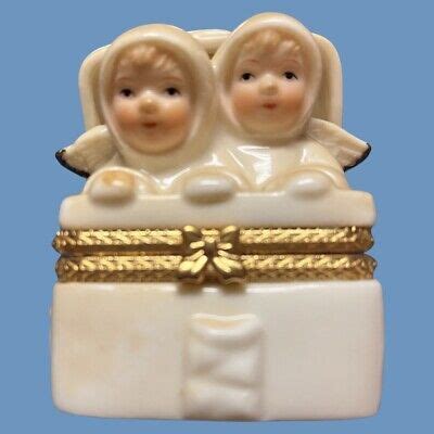 Vtg Trinket Box Formalities By Baum Bros Snow Angels Gold Tone