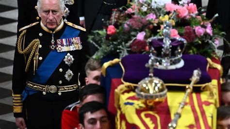 Inglaterra y el flamante rey Carlos III transición de poder y cambio