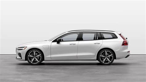 Volvo V60 Hybrid | Volvo Cars Waterloo