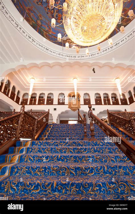 The Grand Staircase Inside The Shri Guru Nanak Darbar Gurdwara Sikh ...