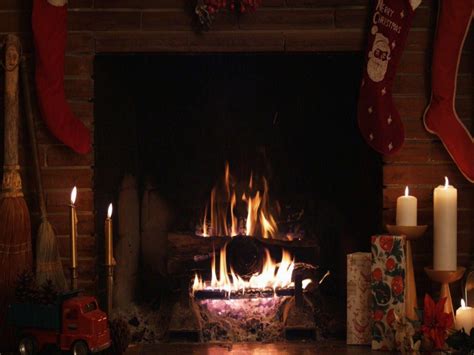 Free Christmas Fireplace Wallpapers - Wallpaper Cave