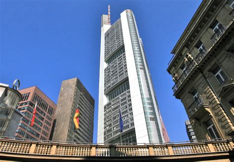 Commerzbank Hochhaus Frankfurt 2008 Architekt Norman Foster Hochhaus