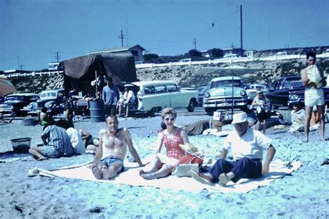 30 Found Photos Of People At Beaches In The 1950s And 60s Vintage