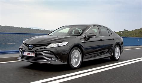 Toyota Camry Un Retour En Version Hybride Seulement