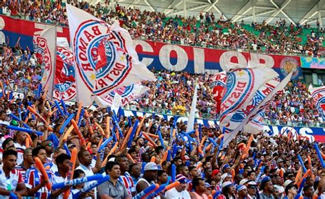 Torcida Do Bahia Cria Campanha Para Ajudar Vendedores Ambulantes Tnt