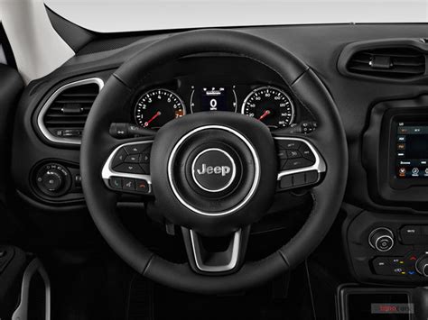 2019 Jeep Renegade: 180 Interior Photos | U.S. News