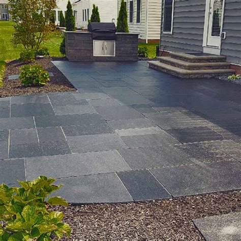 Slate Patio – Traditions Landscape Group