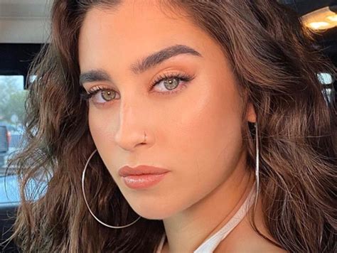 Lauren Jauregui lança clipe de While Im Alive UPdatePOP