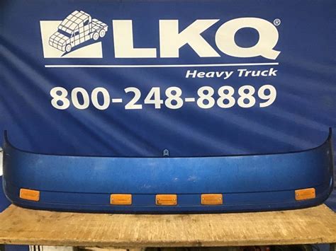 2000 Freightliner Century Class 120 Exterior Sun Visor For A