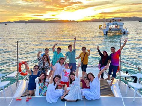 Premium Sunset Cruise Wise Lee Holidays