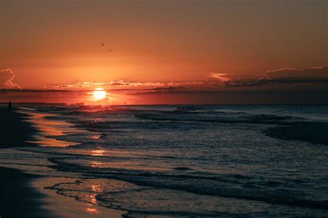 Sunset over Sea · Free Stock Photo