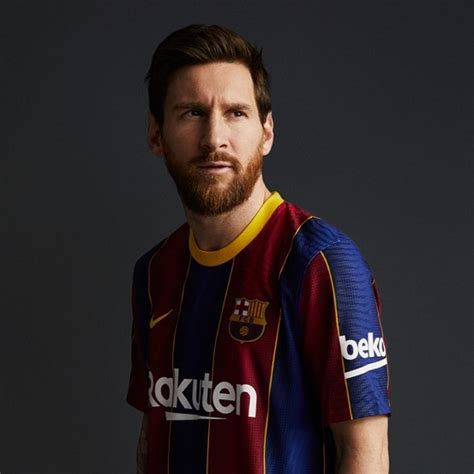 Video Messi Presentó La Nueva Camiseta Del Barcelona Mejor Informado