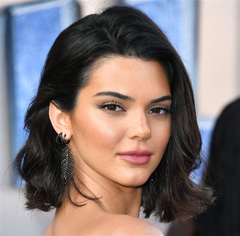 The ultimate guide to finding the best long haired haircuts for you 24