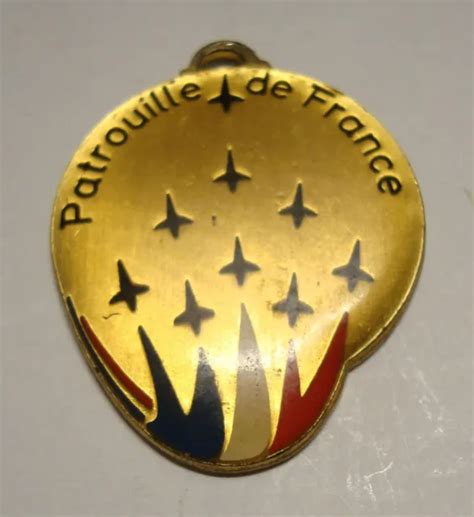 INSIGNE AVIATION ARMÉE de l Air Patrouille de France TBE EUR 5 00