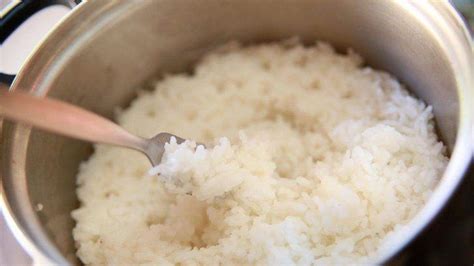 Masak Nasi Sering Kelembekan Ayo Ikuti Cara Berikut Ini Agar Nasi Pulen