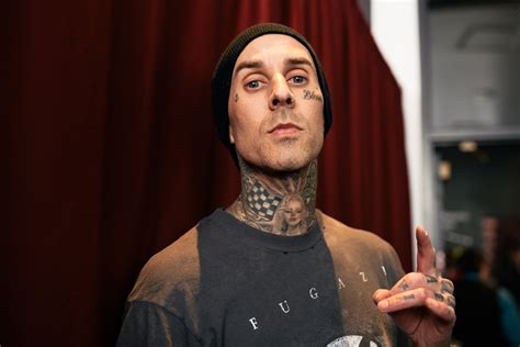 Travis Barker flies for first time since surviving deadly 2008 plane