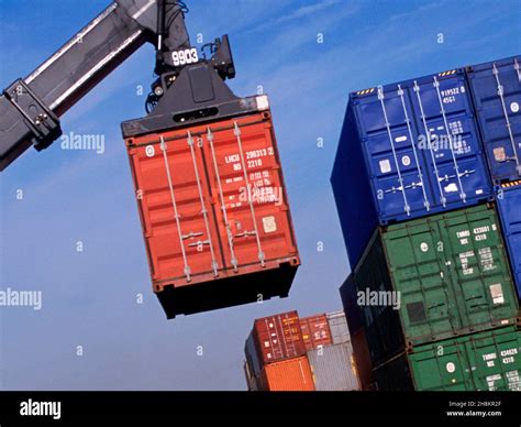 Shipping Container Gantry Hi Res Stock Photography And Images Alamy