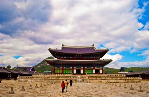 The Top 15 Tourist Attractions in Seoul