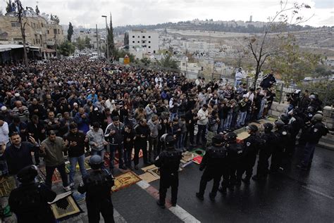 Photos: Tension High at Jerusalem's Aqsa Mosque Amid Tight Security