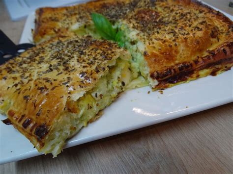 Cuisine en folie Feuilleté de courgettes et origan à la Scamorza fumée