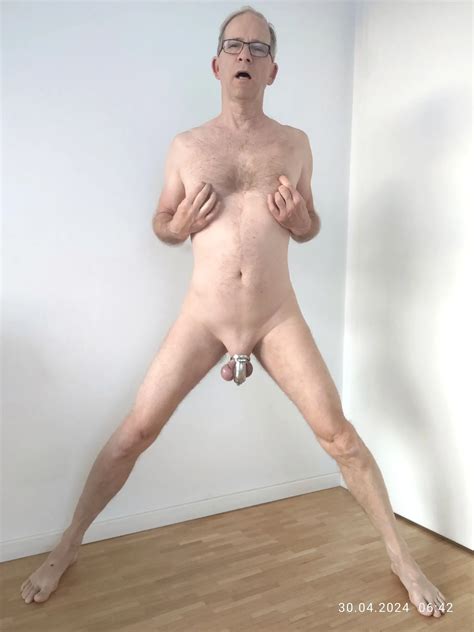 April Th Daily Duty Of The Naked Slave Pics Xhamster