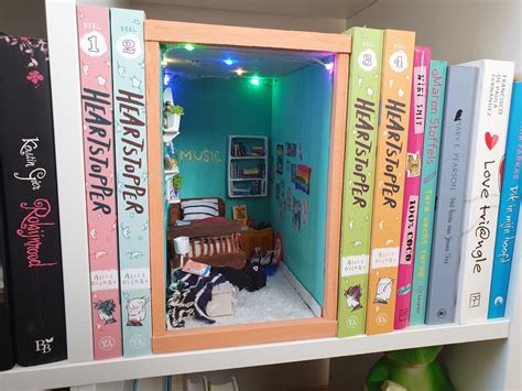 I Love Books Books To Read Room Inspo Room Inspiration Alice Book