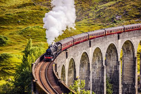 Glenfinnan Railway Viaduct, Scotland jigsaw puzzle in Bridges puzzles ...