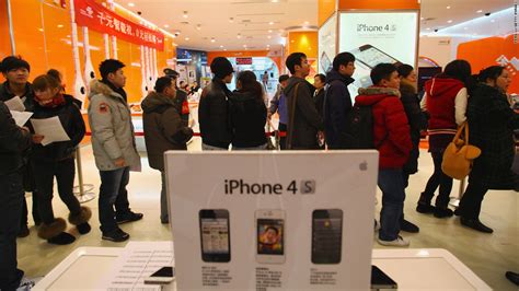 IPhone struggles to gain ground in China