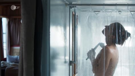 Nude Video Celebs Svenja Jung Nude Zarah Wilde Jahre S E