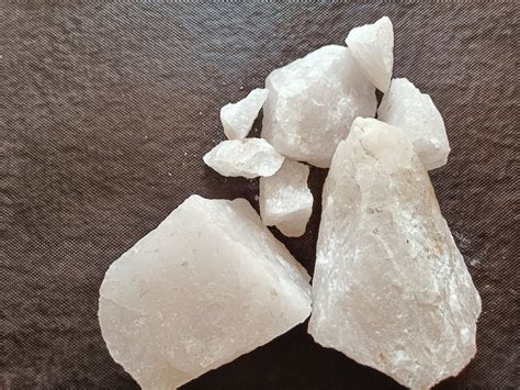 White Quartz Lumps Packaging Size Kg At Rs Tonne In Jaipur