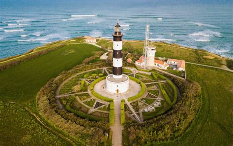 Phare De Chassiron Parad Les