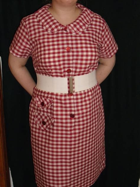 1950's plus size red & white plaid dress