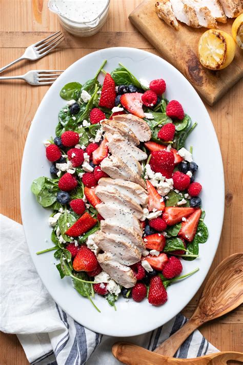 Grilled Chicken Berry Salad With Lemon Poppy Seed Dressing Wyse Guide