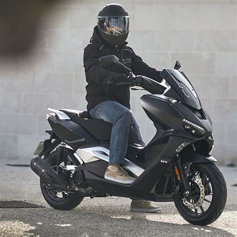 Comment Choisir Son Scooter Lectrique Guide Complet