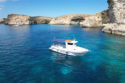 Malte Blue Lagoon Comino Gozo Private Boat Cruise Trip