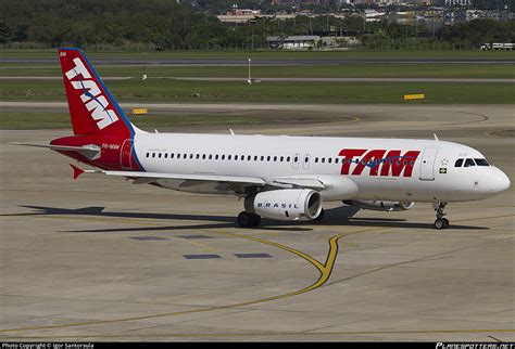 PR MAW TAM Linhas Aéreas Airbus A320 232 Photo by Igor Santorsula ID