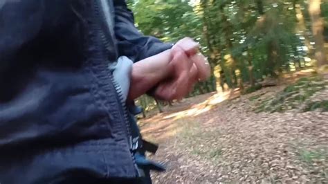 Masturbation Dans Les Bois Main Droite Et Main Gauche Pornhub Gay
