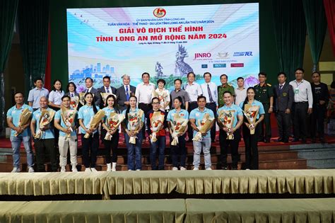 Gay cấn xúc động tại Giải Vô địch Thể hình tỉnh Long An mở rộng