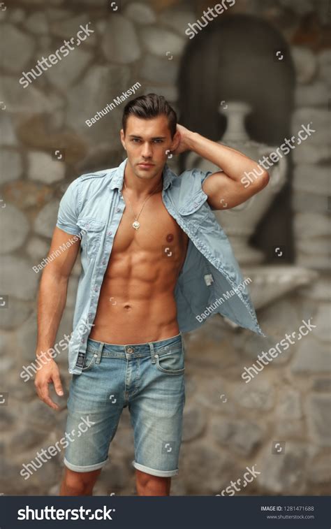 200 Naked Super Model Images Stock Photos Vectors Shutterstock