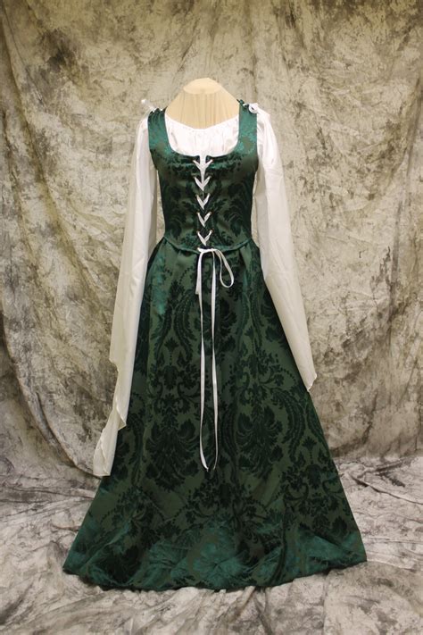 Green Renaissance Costume Halloween Costume Medieval