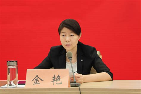 全县领导干部会议召开 坚定不移深入实施“八八战略” 在实干争先中闯出高质量发展新路子