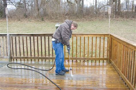 Pressure washing deck — Stock Photo © Trigem4 #6754790