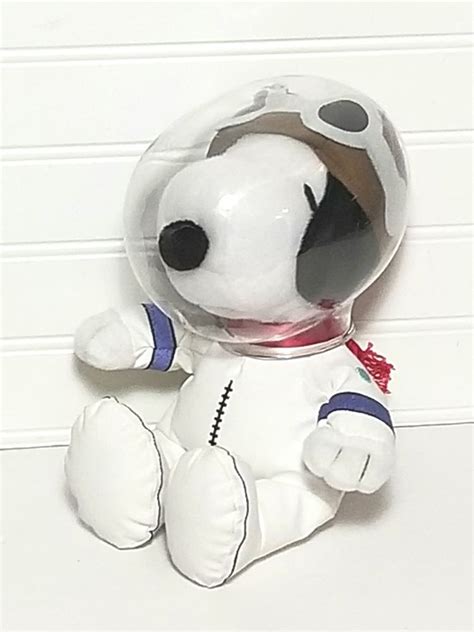 Hallmark Peanuts Astronaut Snoopy Space Suit NASA 11 Plush 50th