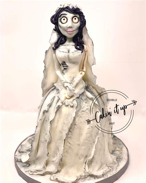 the corpse of amy winehouse cake 2