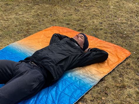 Rumpl Original Puffy Blanket Review | Hikers Movement