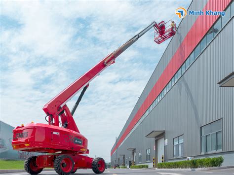 Tư vấn báo giá xe nâng người boom lift