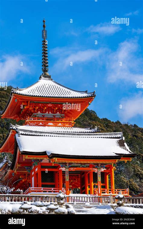 Kiyomizu Dera Temple Sanjunoto Three Story Pagoda With Snow On The