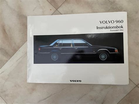 Se produkter som liknar Instruktionsbok Till Volvo 96 på Tradera