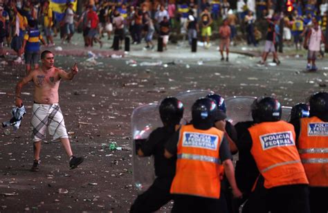 Violencia Y Crimen Organizado En El Fútbol Argentino