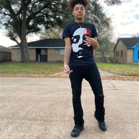 GOOFY Ass Crazymannniq Threads Say More